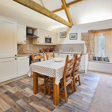 Host & Stay - Tithe Barn Cottages Easington Exterior foto